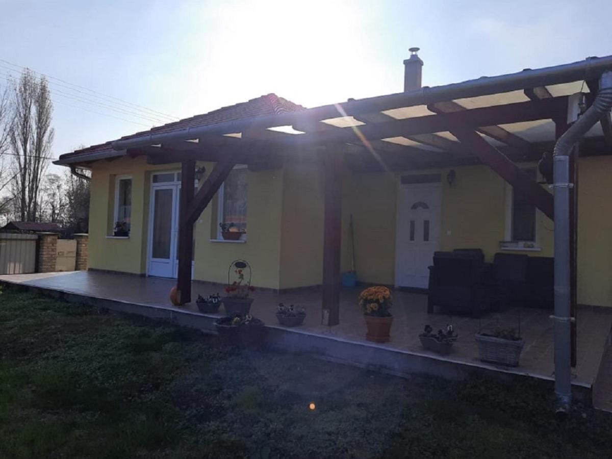 Ponty Orsó Vendégház Nagybaracska Esterno foto